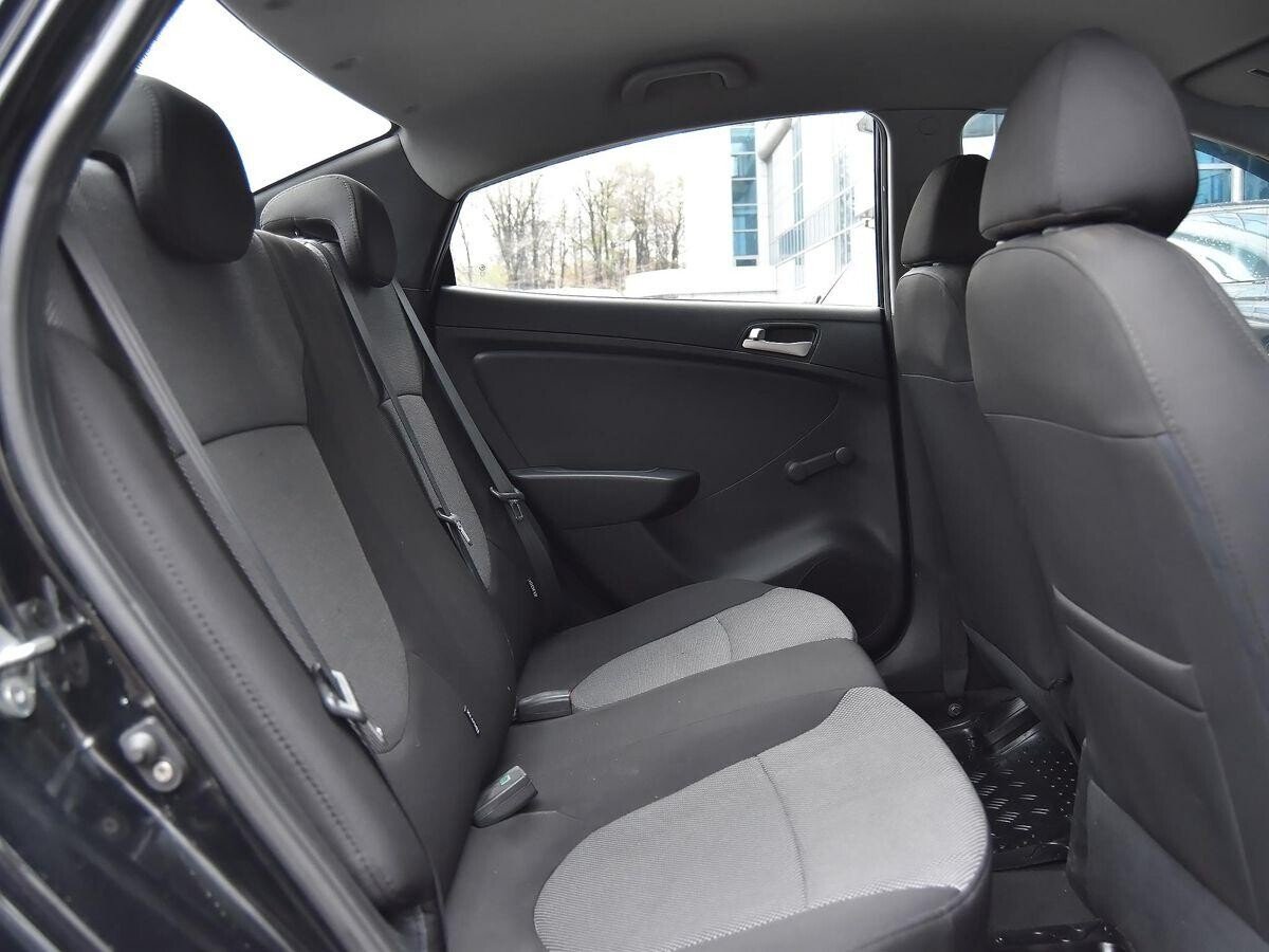 Hyundai Solaris 2012