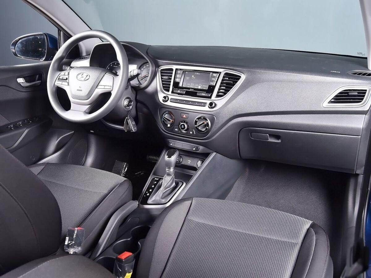 Hyundai Solaris 2021