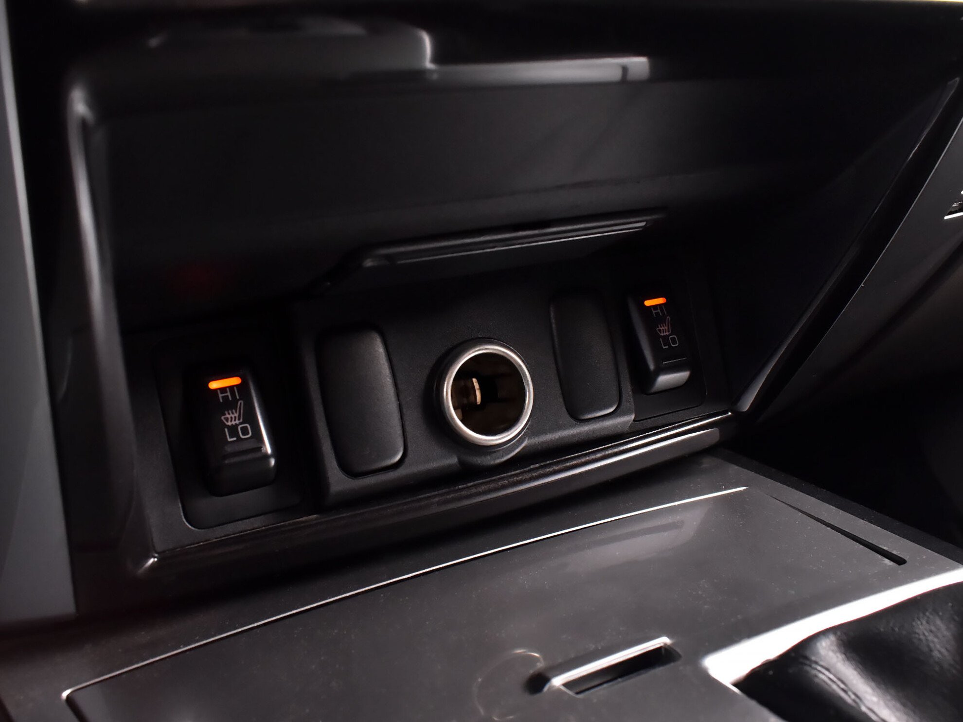 Mitsubishi Pajero Sport 2012 Ultimate S03
