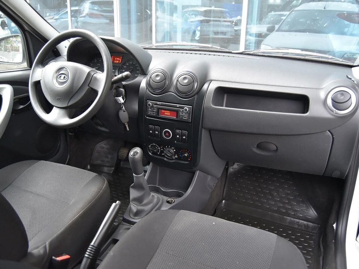 Lada Largus 2019