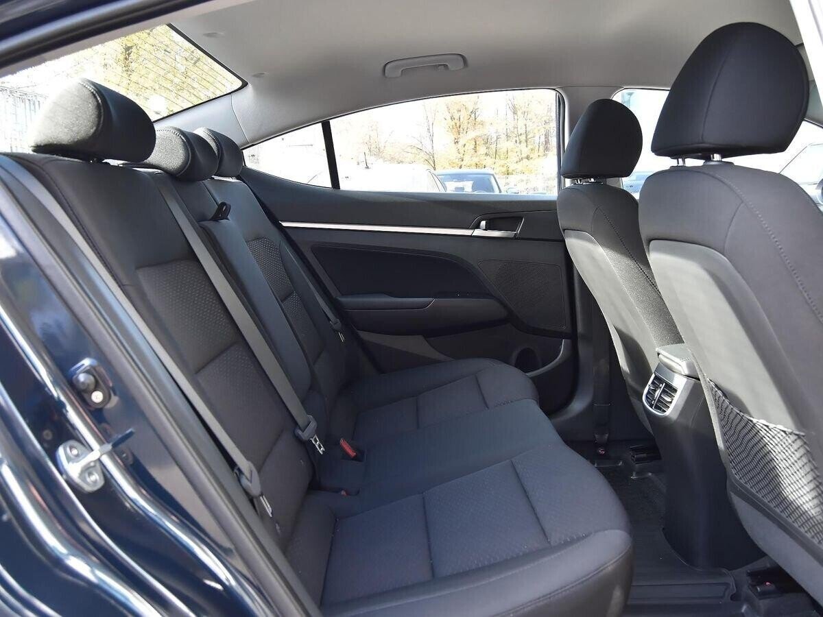 Hyundai Elantra 2019