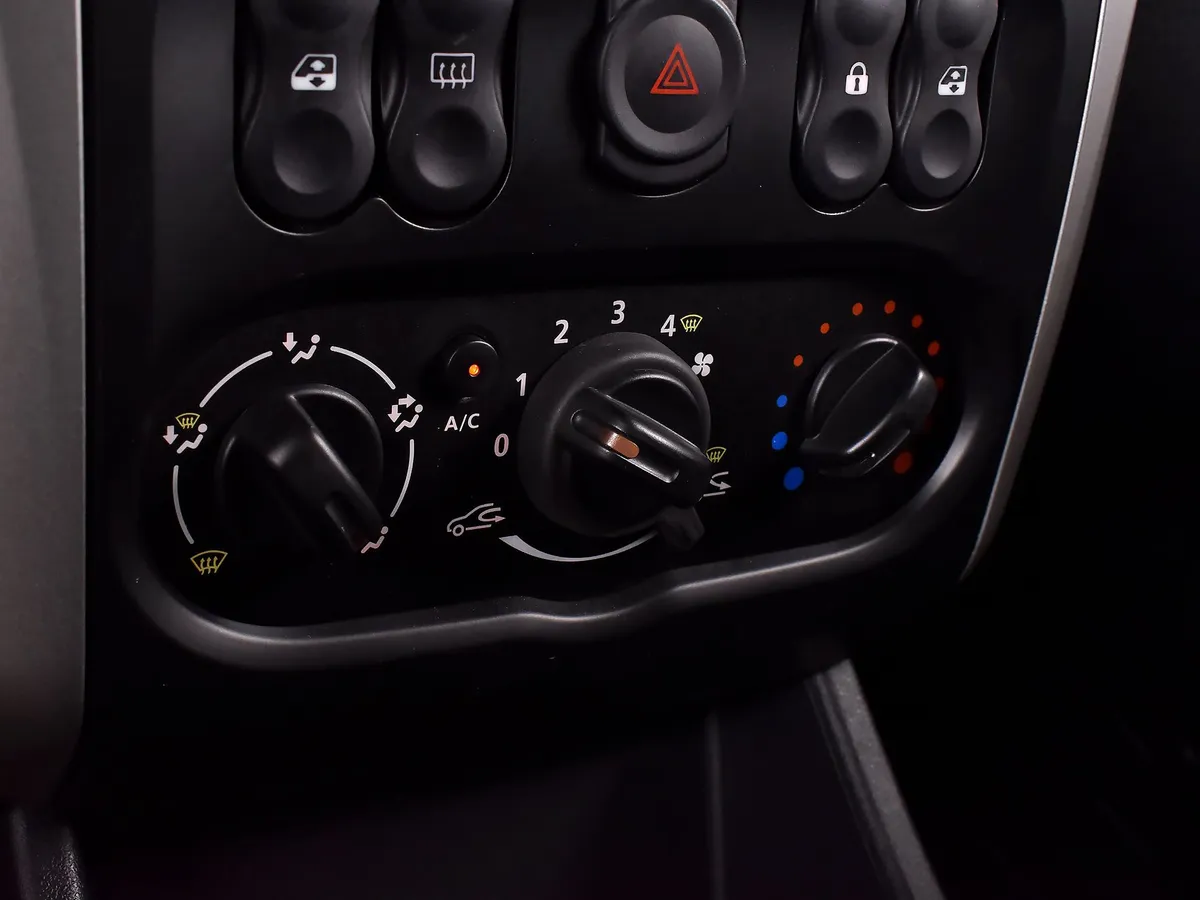 Nissan Almera 2018 Comfort A/C