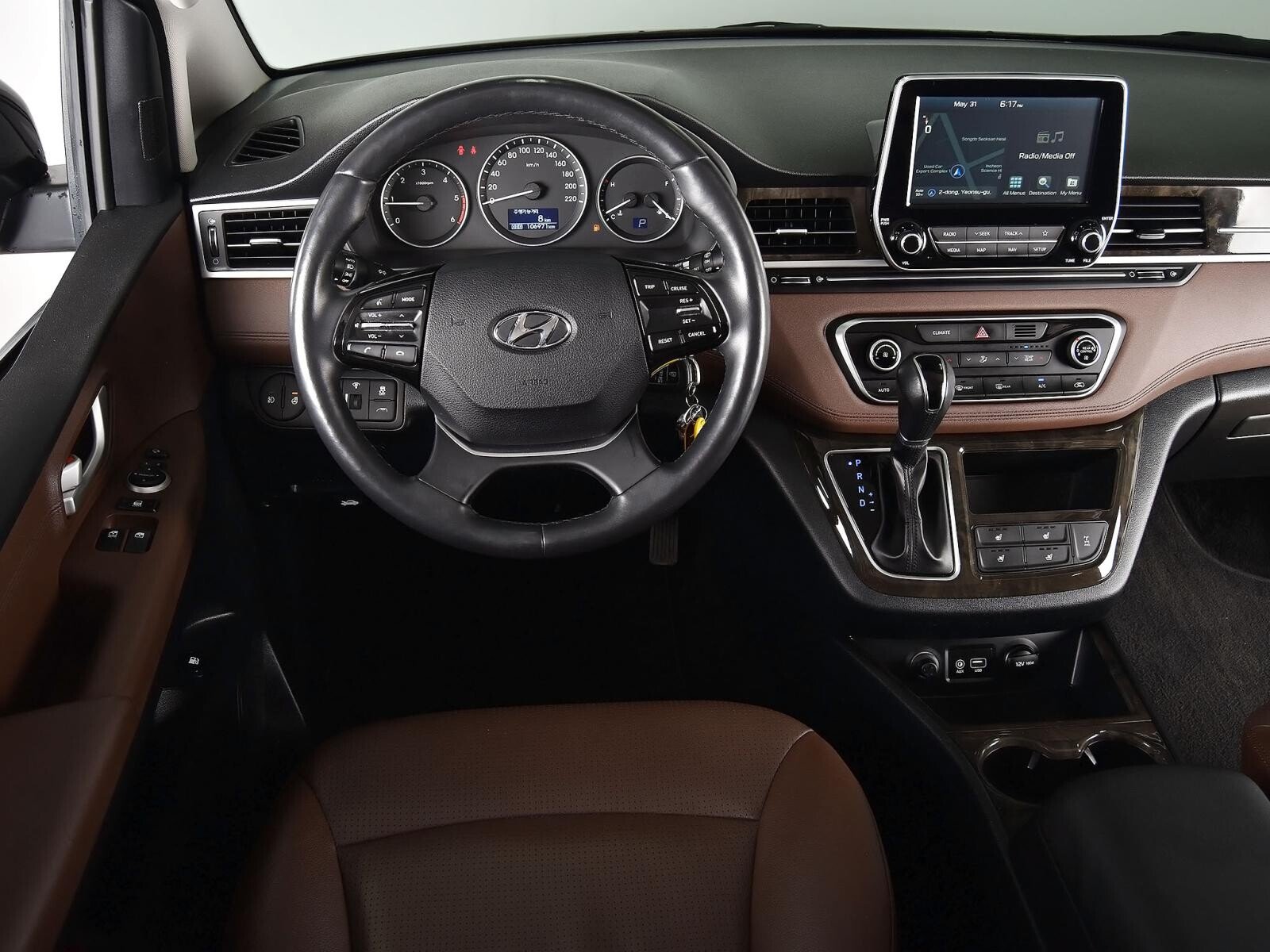 Hyundai Grand Starex 2018