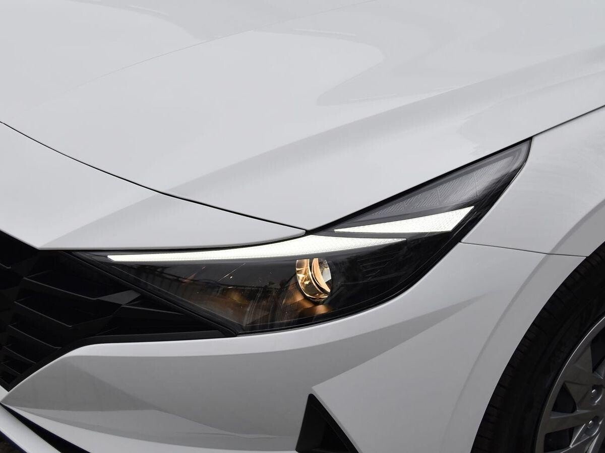 Hyundai Elantra 2021