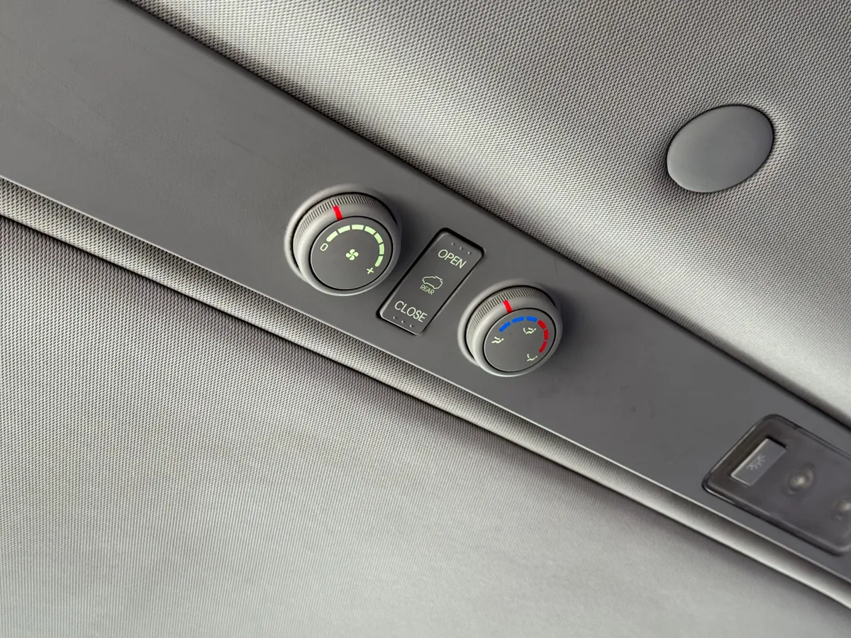 Hyundai Grand Starex 2012