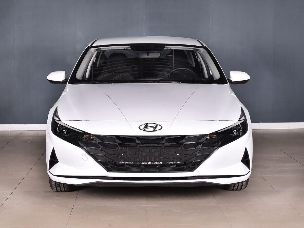 Hyundai Elantra 2021