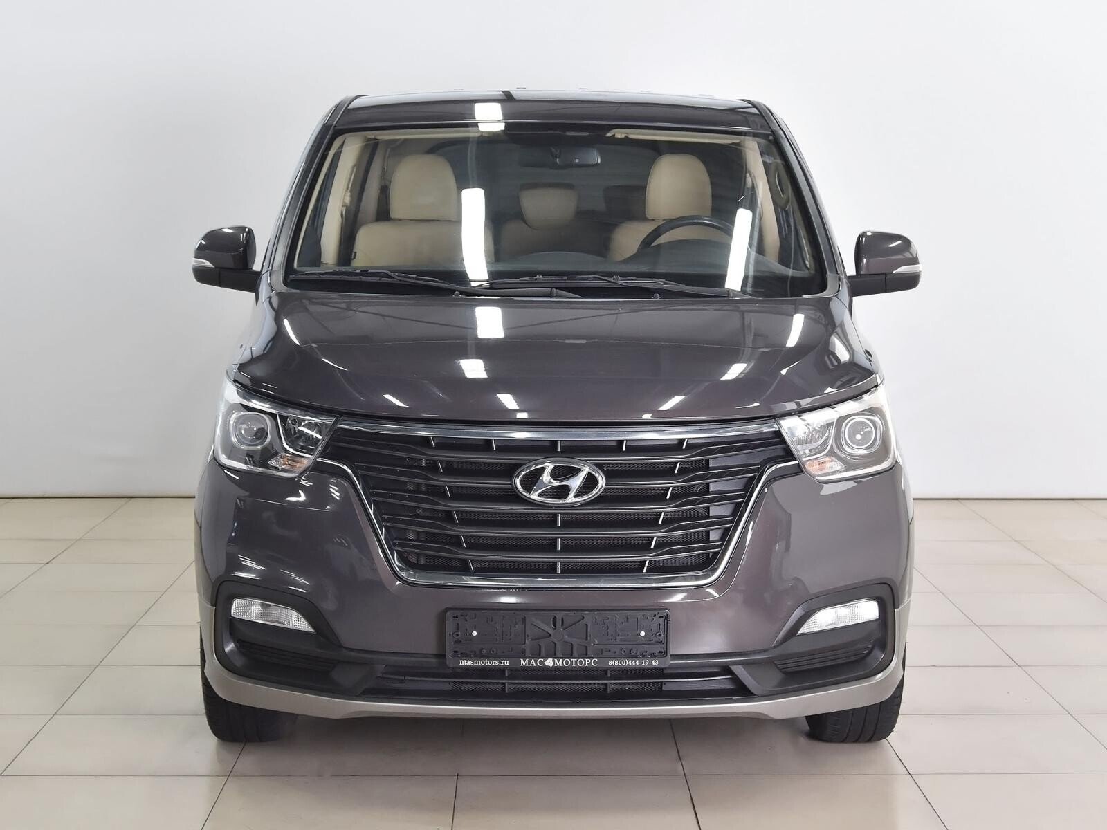 Hyundai H-1 2020