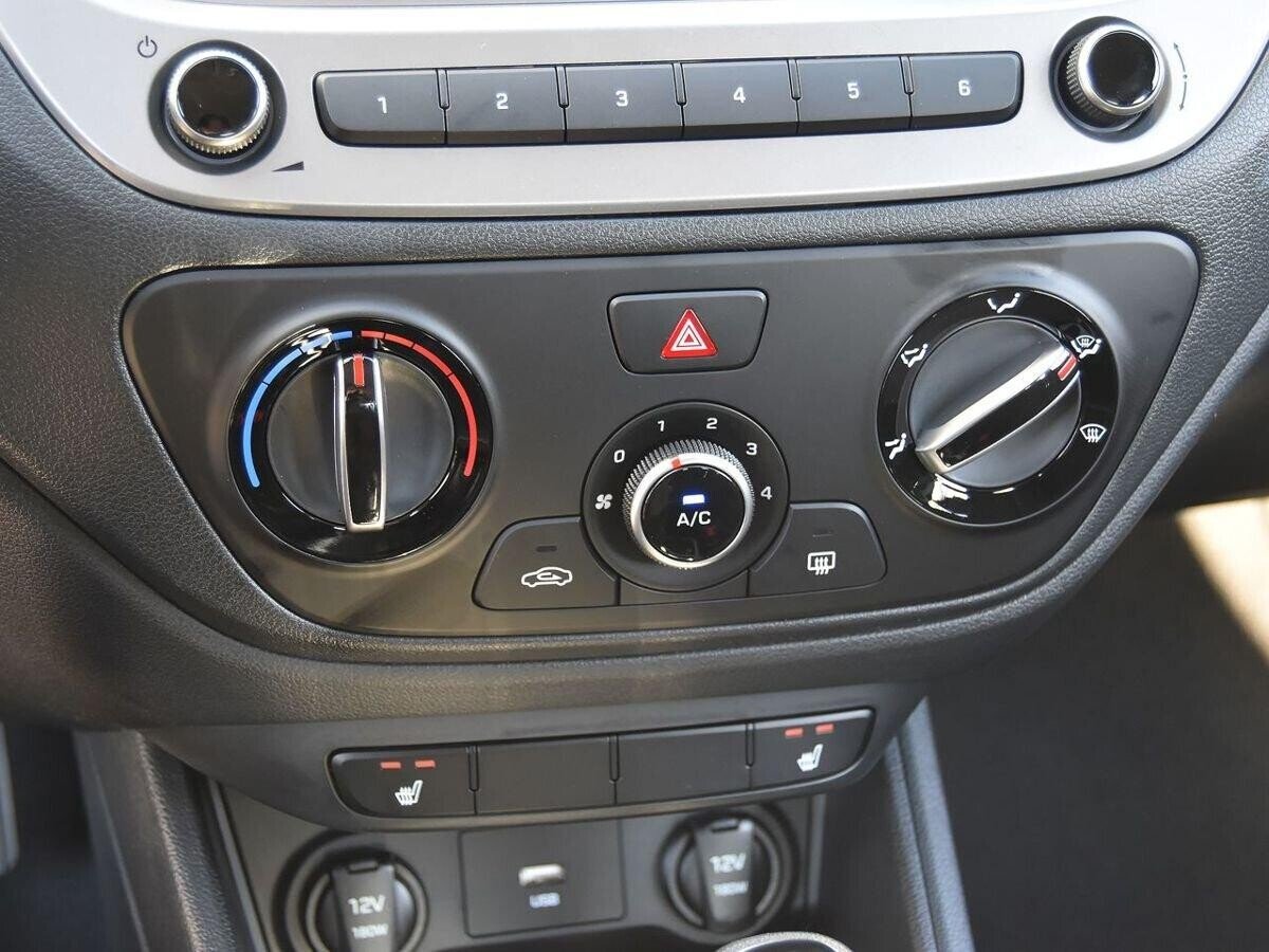 Hyundai Solaris 2021