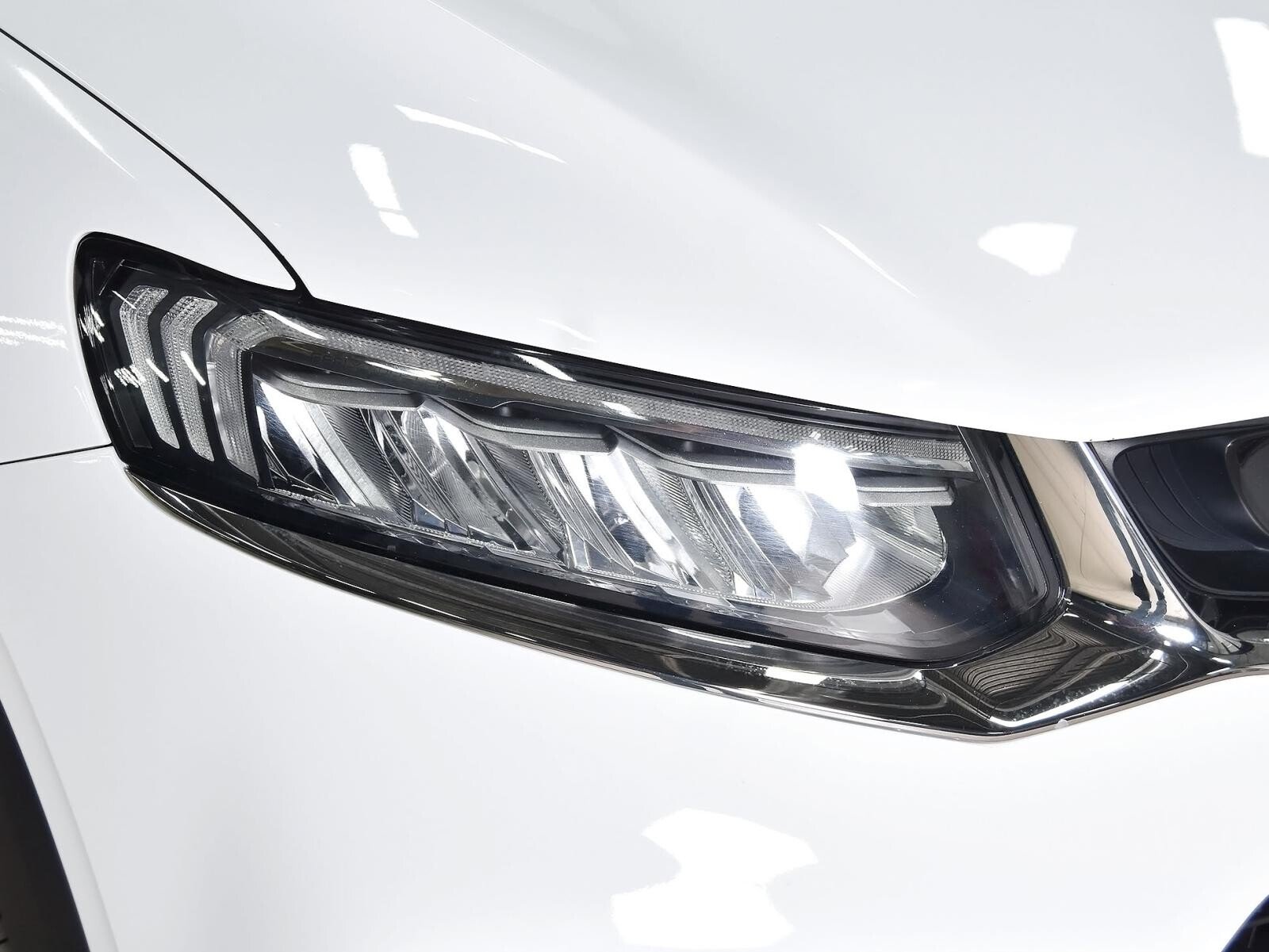 Geely Tugella 2021