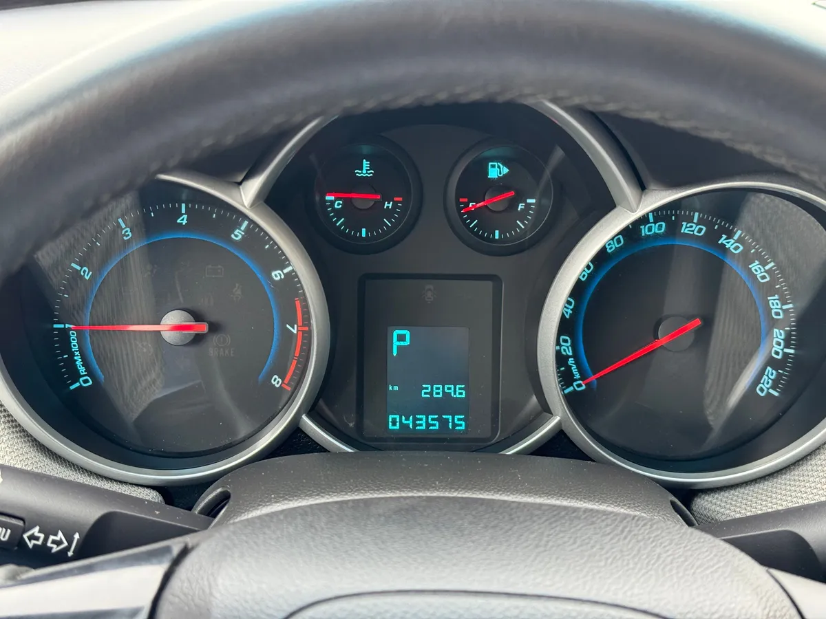 Chevrolet Cruze 2012 LS(1PG69KDF4)