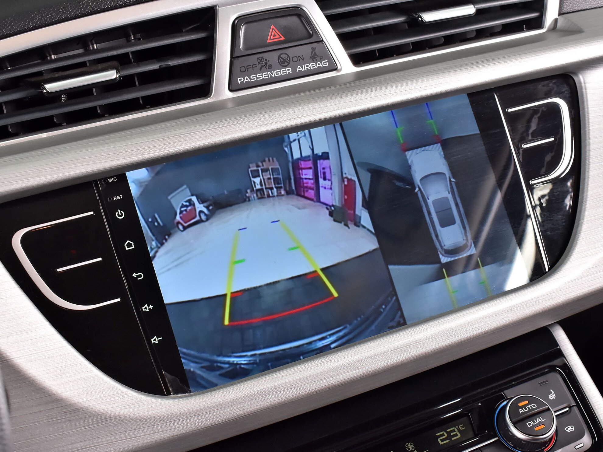 Geely Atlas 2019 Luxury LED + Yandex Auto