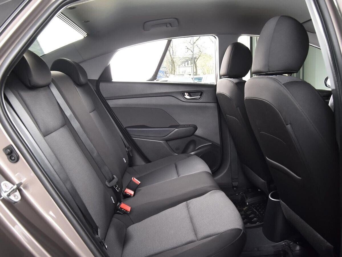 Hyundai Solaris 2021