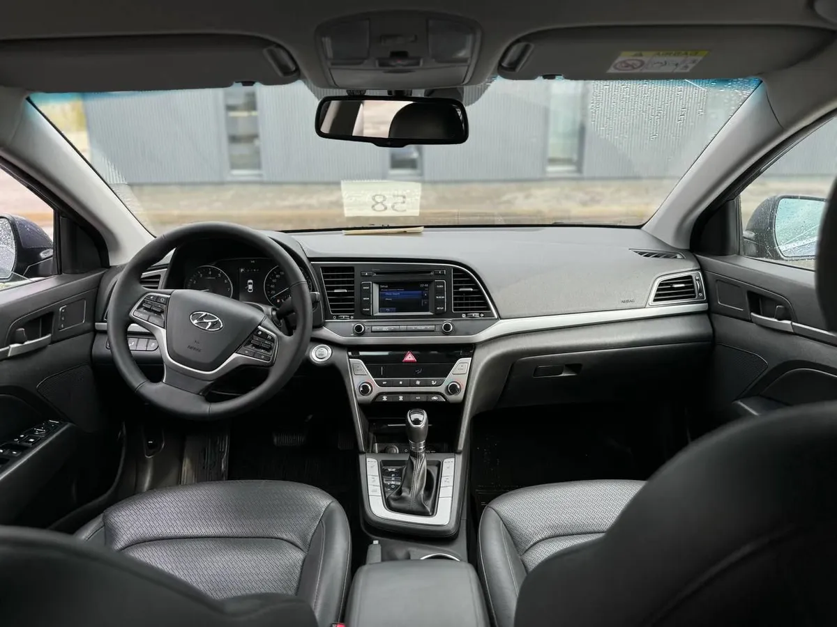 Hyundai Elantra 2017 Active