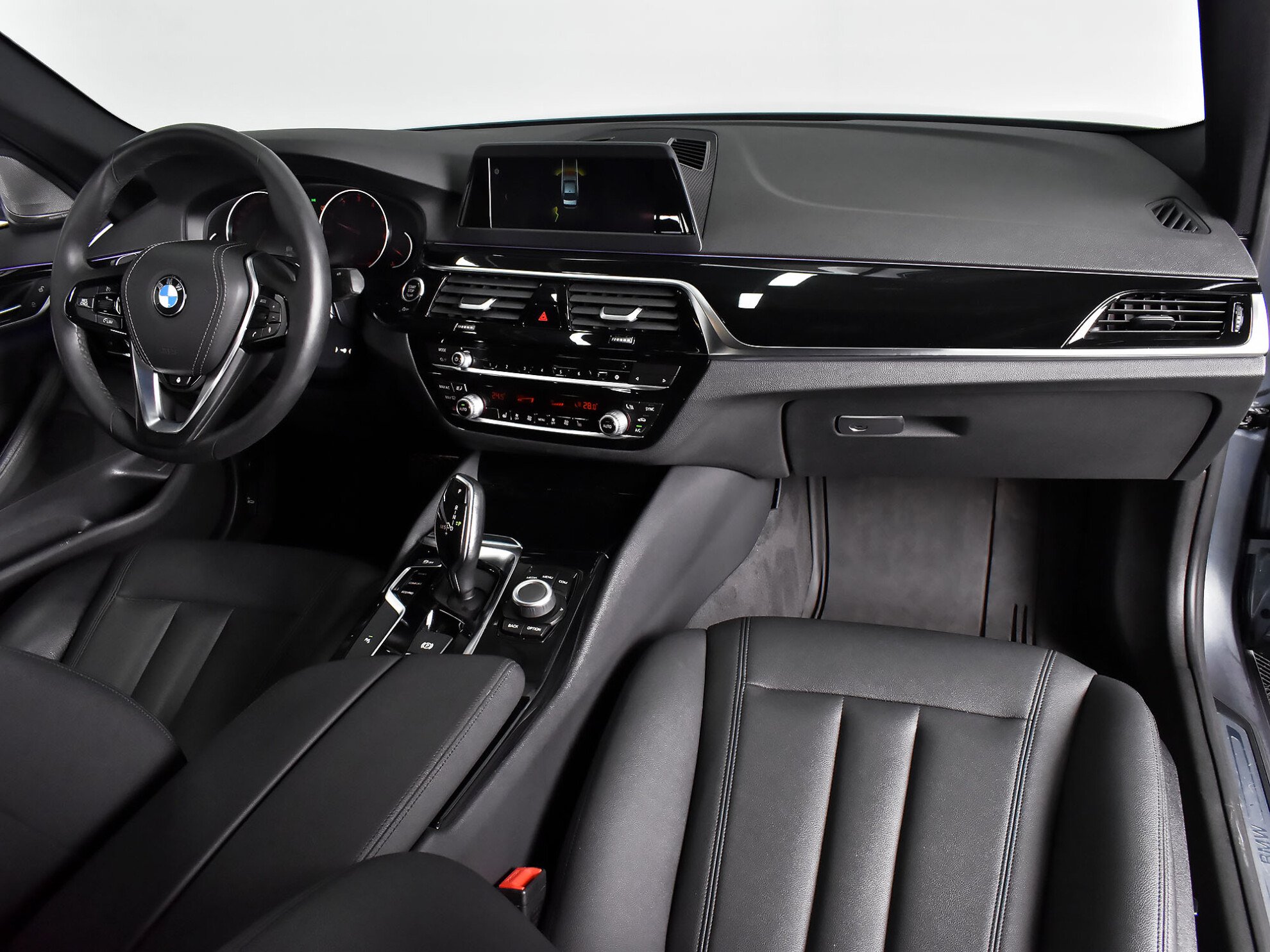 BMW 5 серии 2019 520i