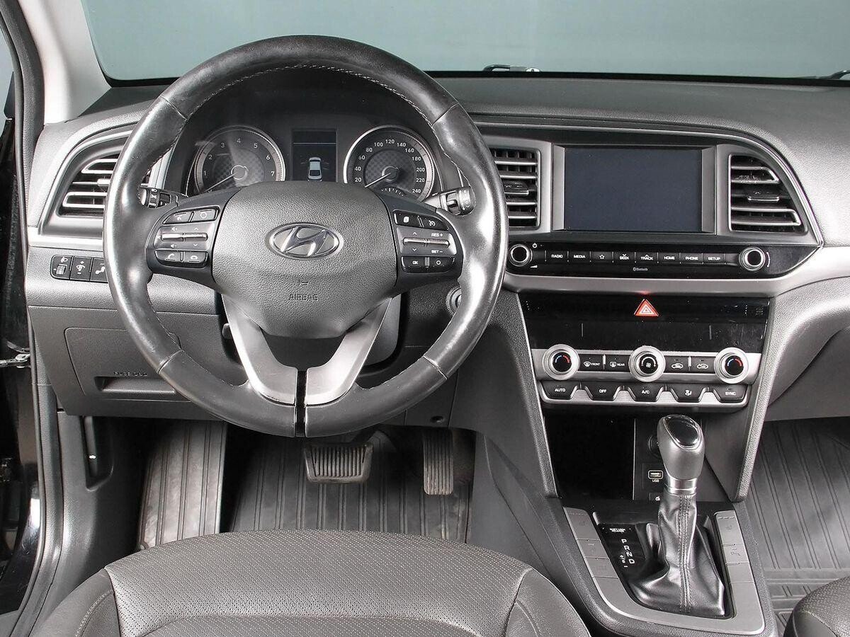 Hyundai Elantra 2019