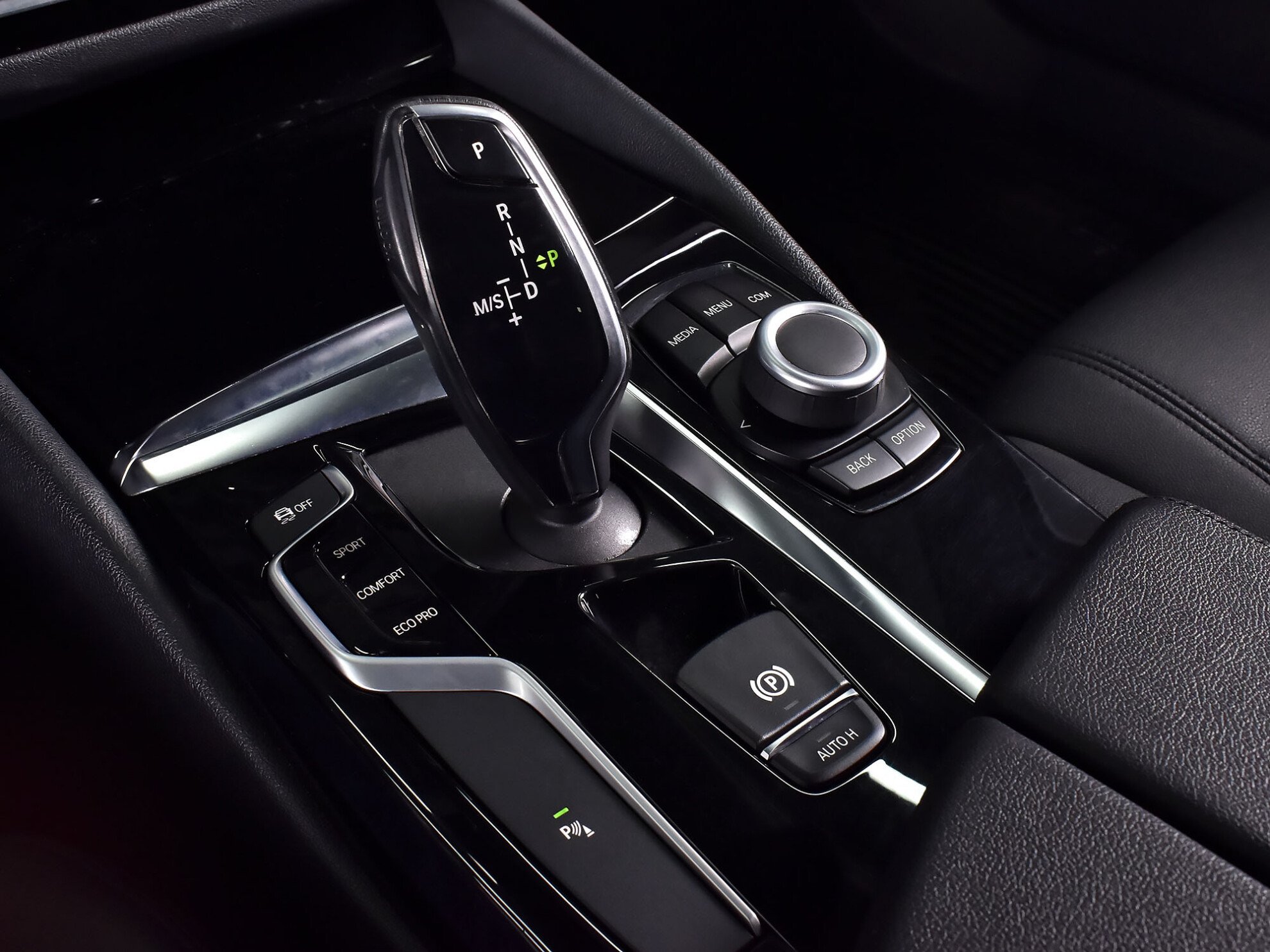 BMW 5 серии 2019 520i