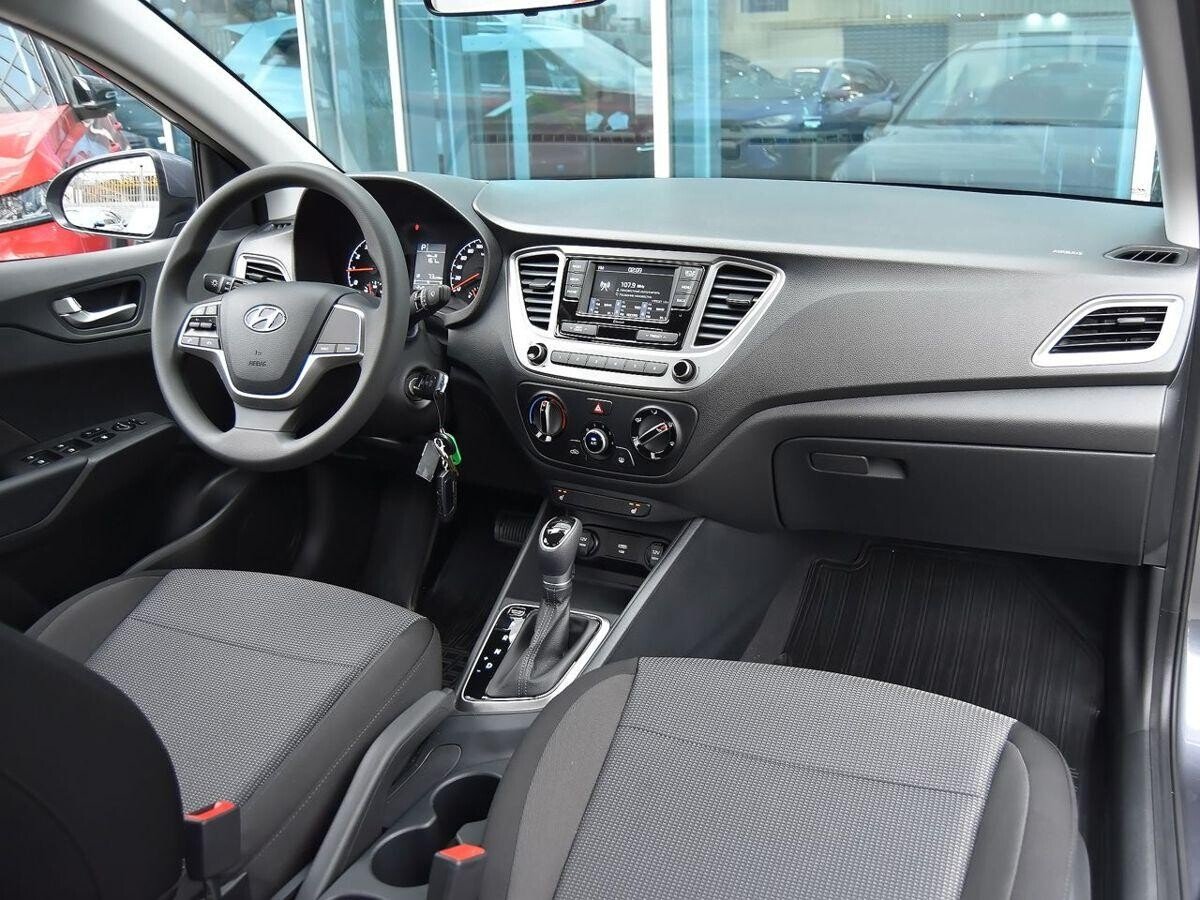 Hyundai Solaris 2021