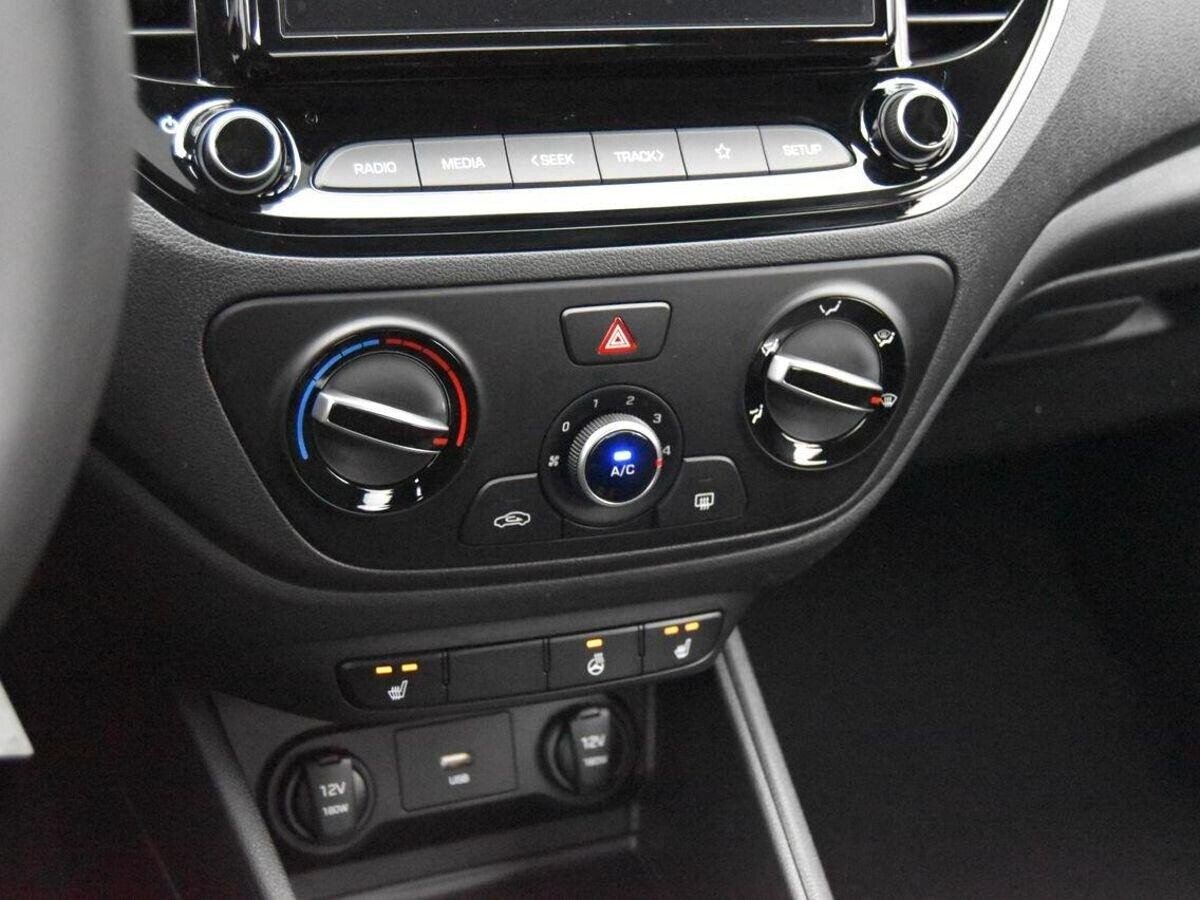 Hyundai Solaris 2021