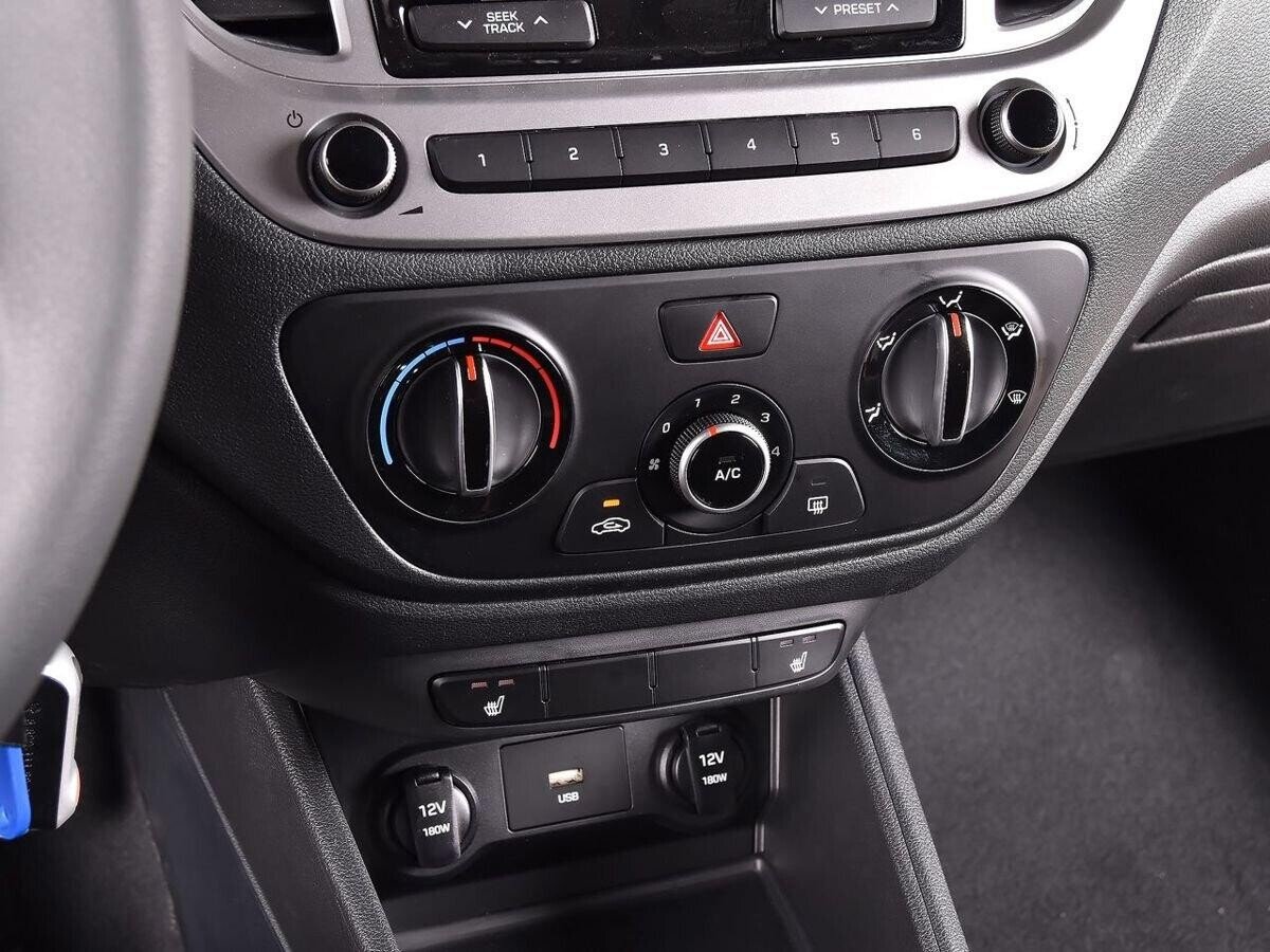 Hyundai Solaris 2021