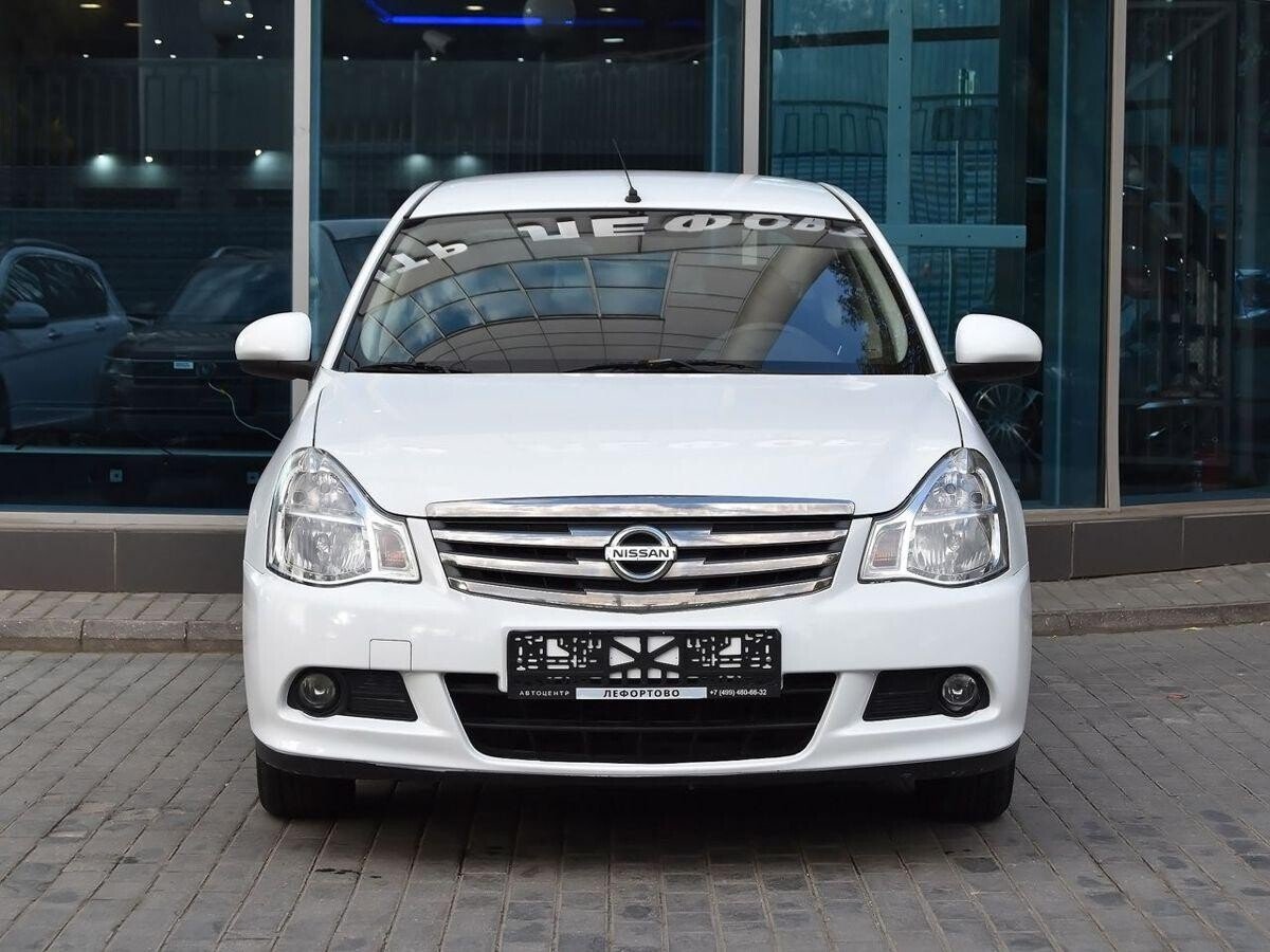 Nissan Almera 2015
