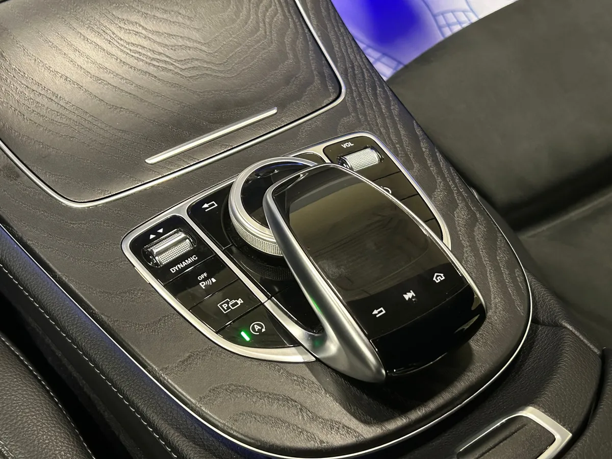 Mercedes-Benz E-Класс 2018 E 220 d 4MATIC Premium