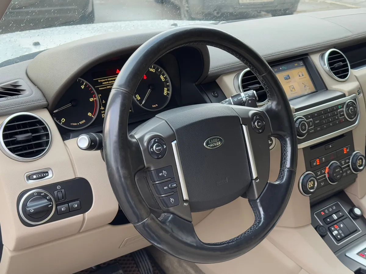 Land Rover Discovery 2015