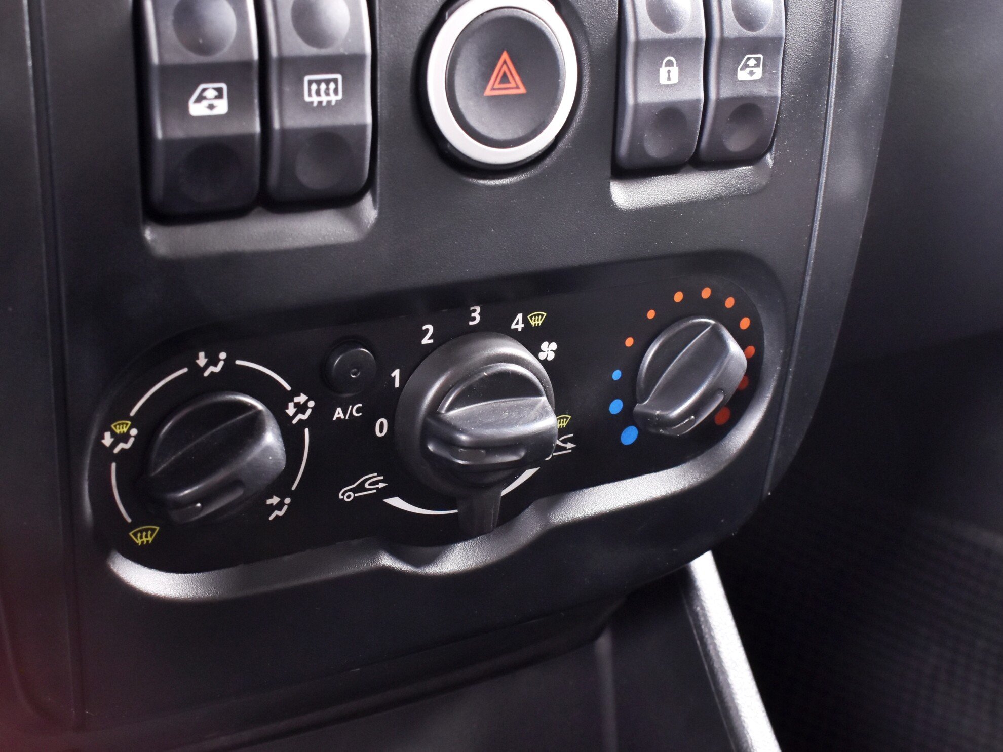 Lada Largus 2017 Classic Audio