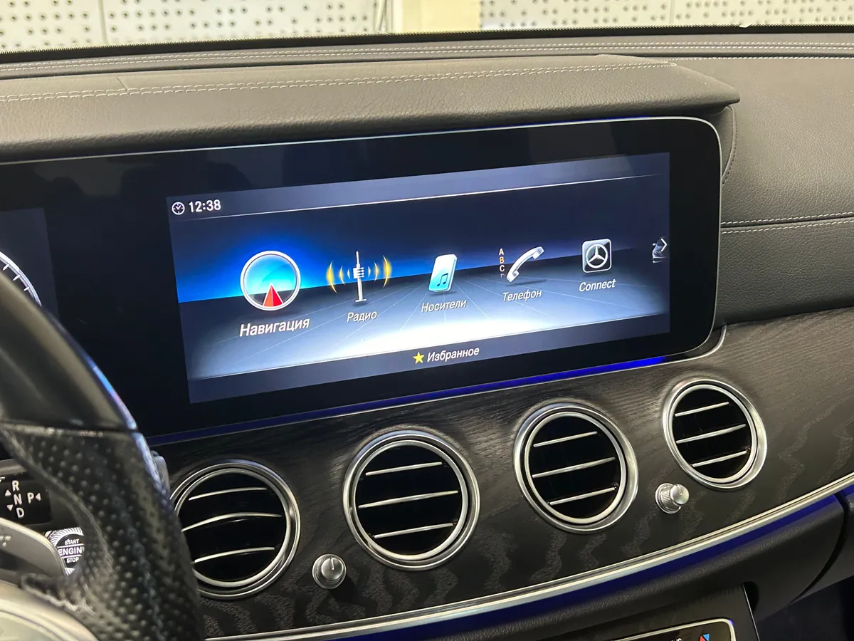 Mercedes-Benz E-Класс 2018 E 220 d 4MATIC Premium