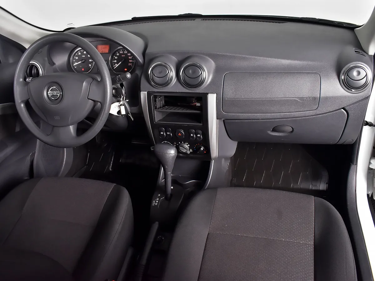 Nissan Almera 2018 Comfort A/C