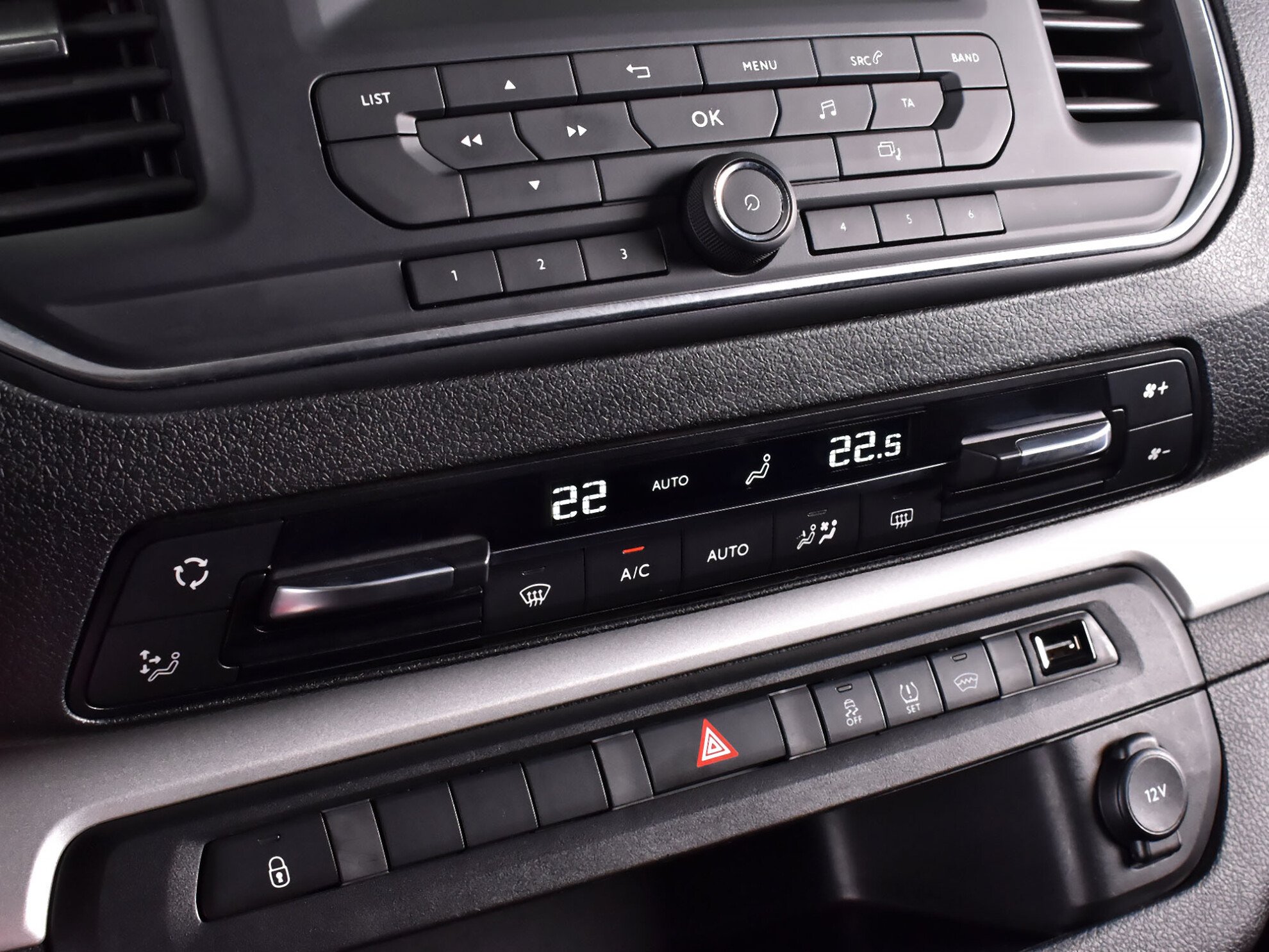 Peugeot Traveller 2021 Active