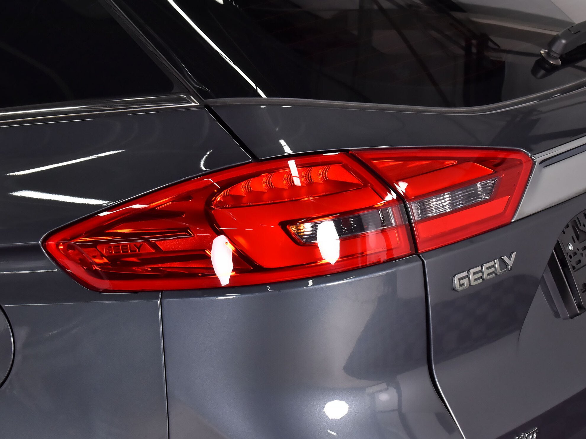 Geely Atlas 2020 Luxury LED + Yandex Auto