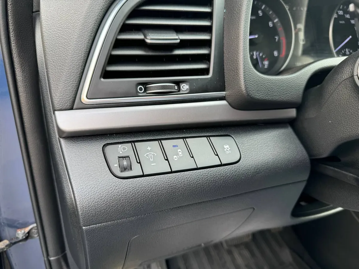 Hyundai Elantra 2017 Active