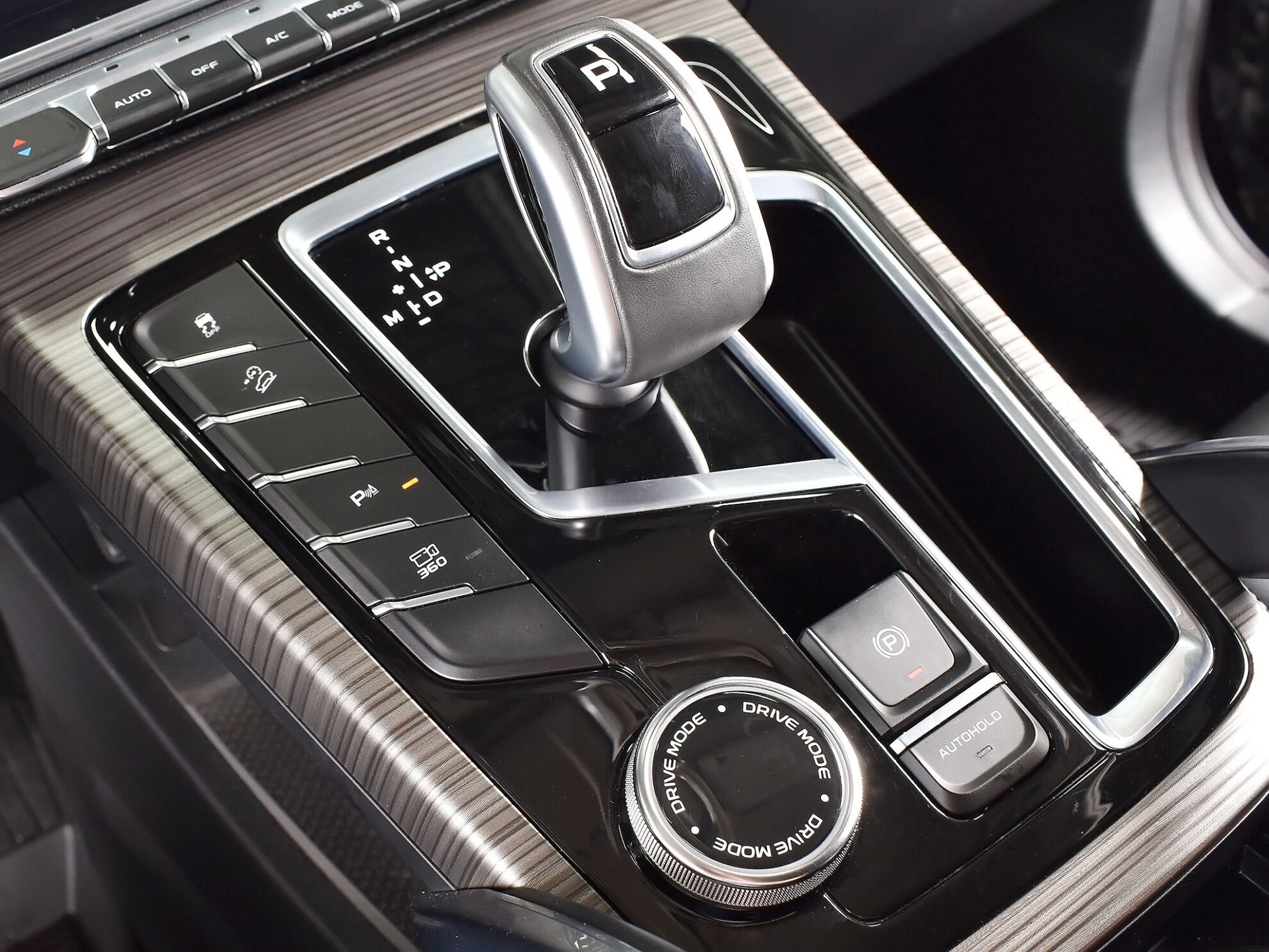 Geely Atlas Pro 2022 Luxury