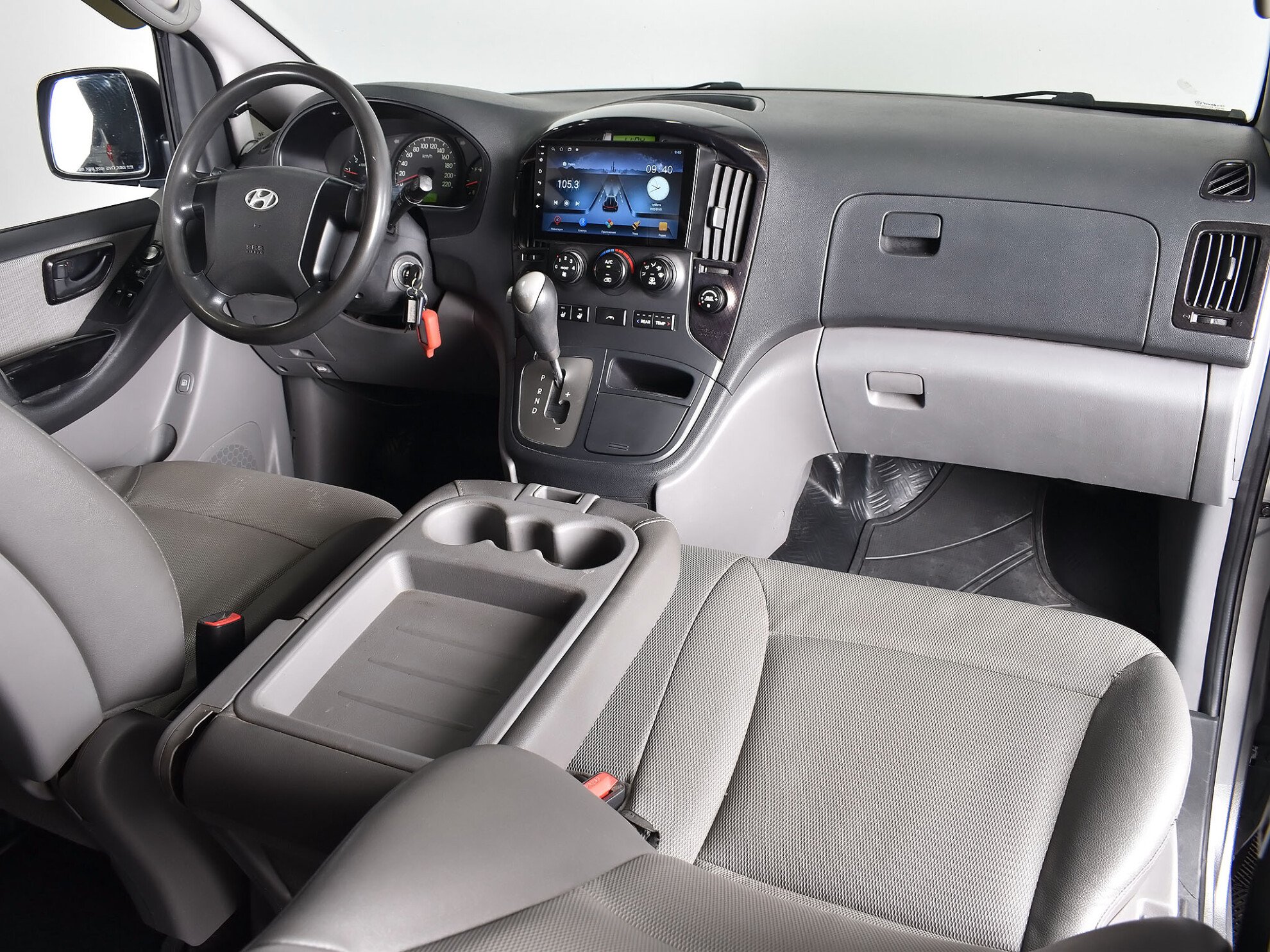 Hyundai Grand Starex 2011