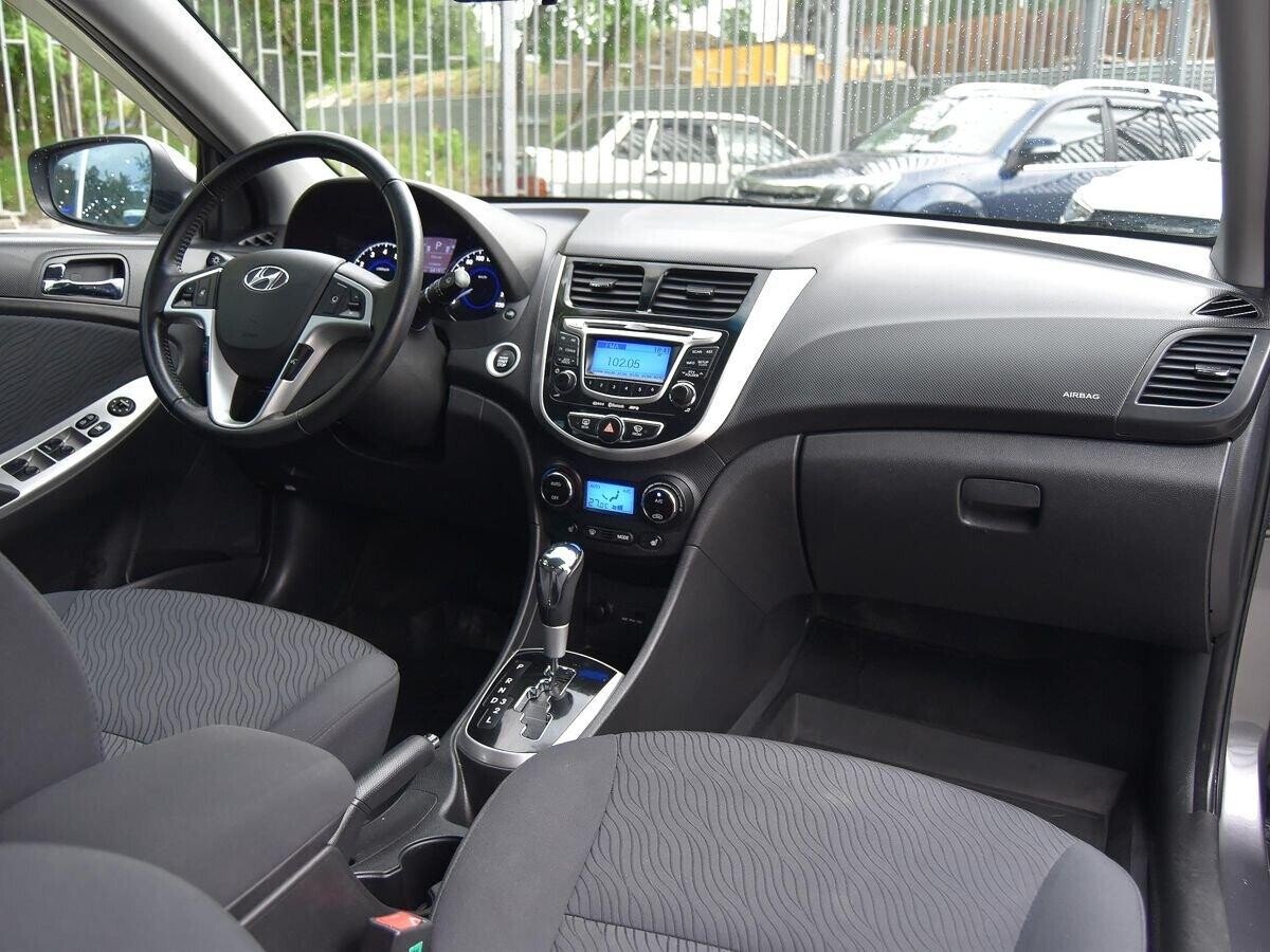 Hyundai Solaris 2011