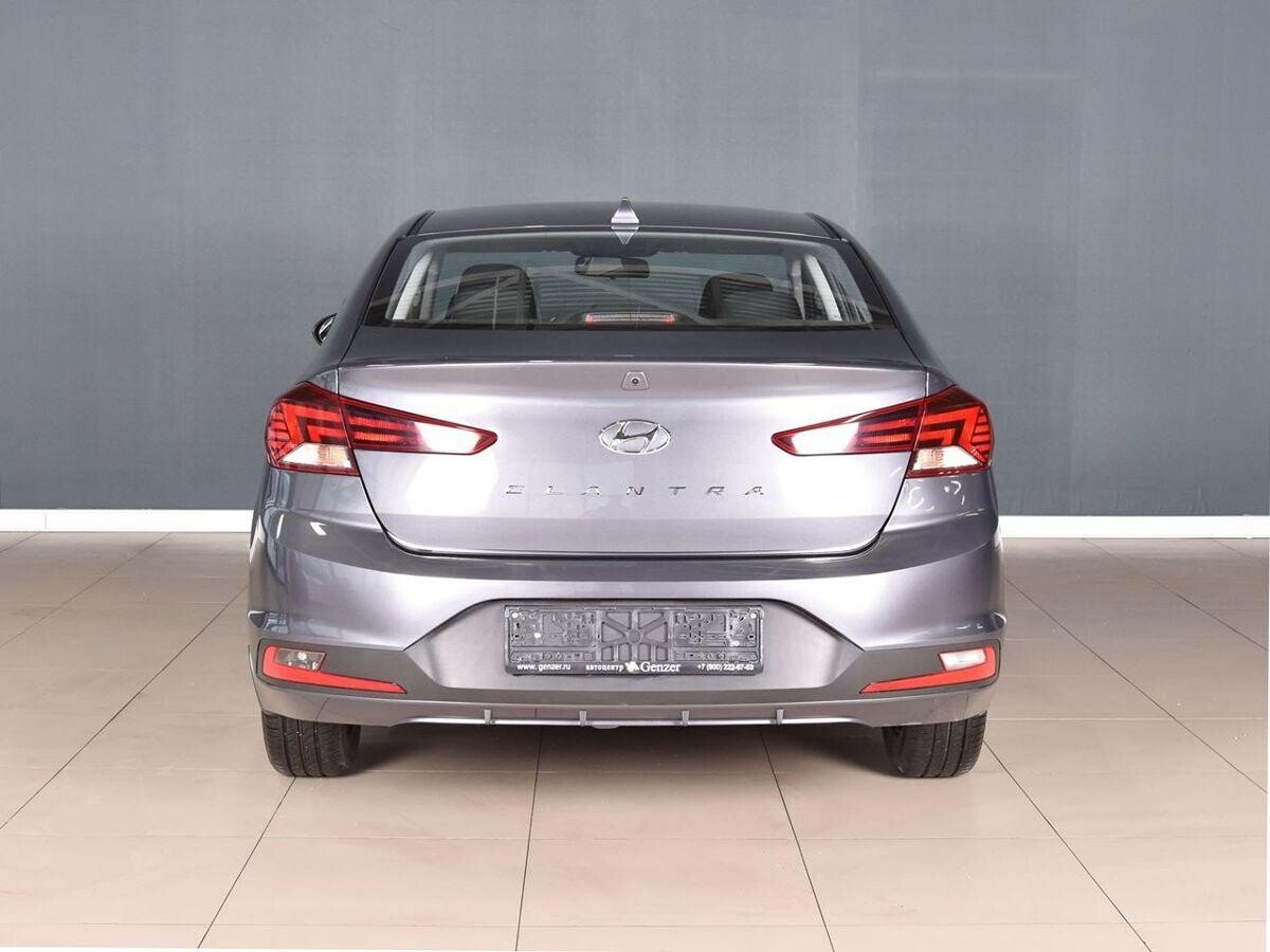 Hyundai Elantra 2019