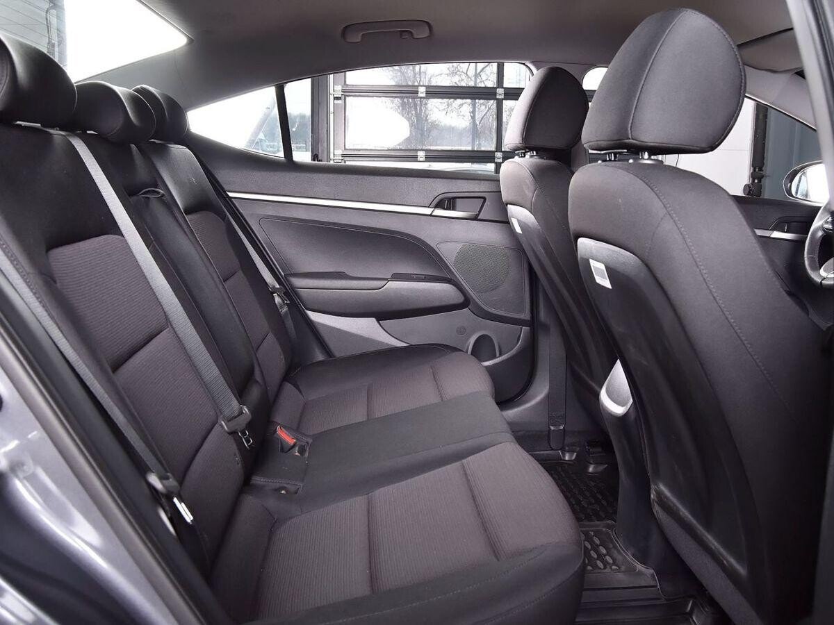 Hyundai Elantra 2019