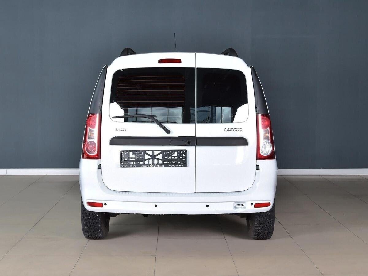 Lada Largus 2018