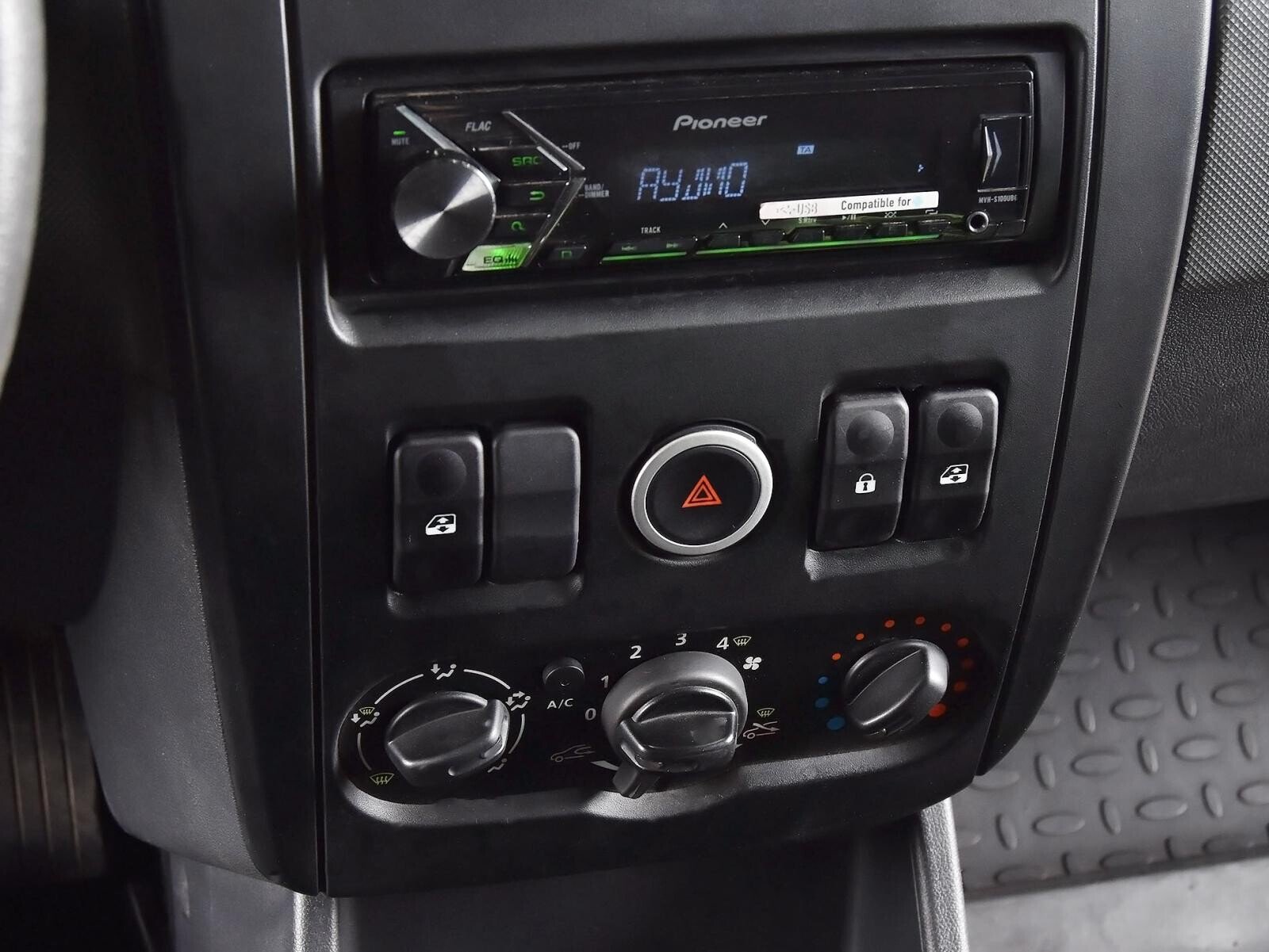 Lada Largus 2018