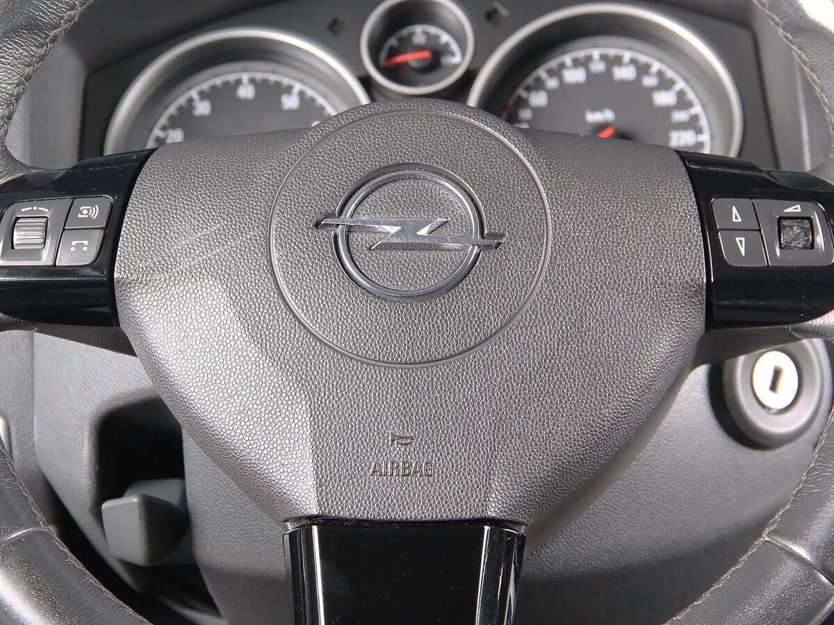 Opel Zafira 2011