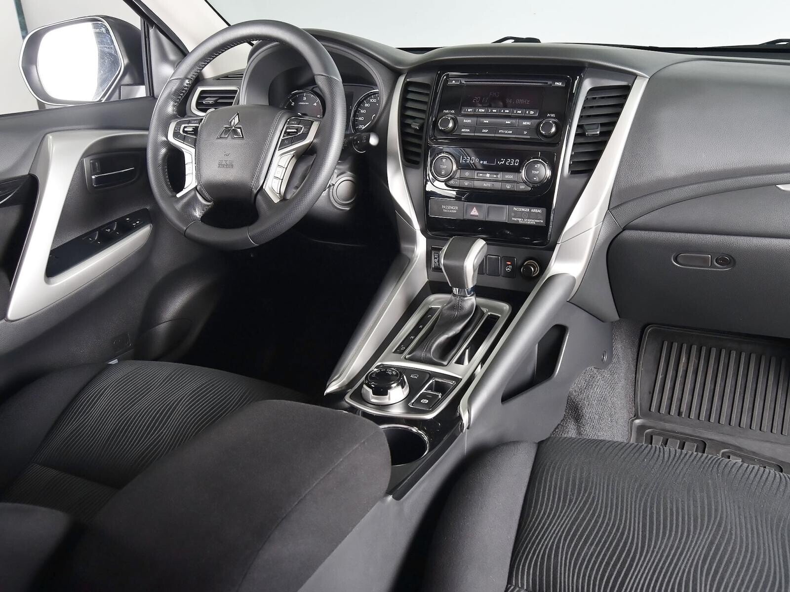 Mitsubishi Pajero Sport 2019
