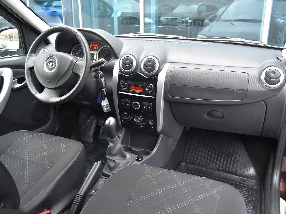 Lada Largus 2019