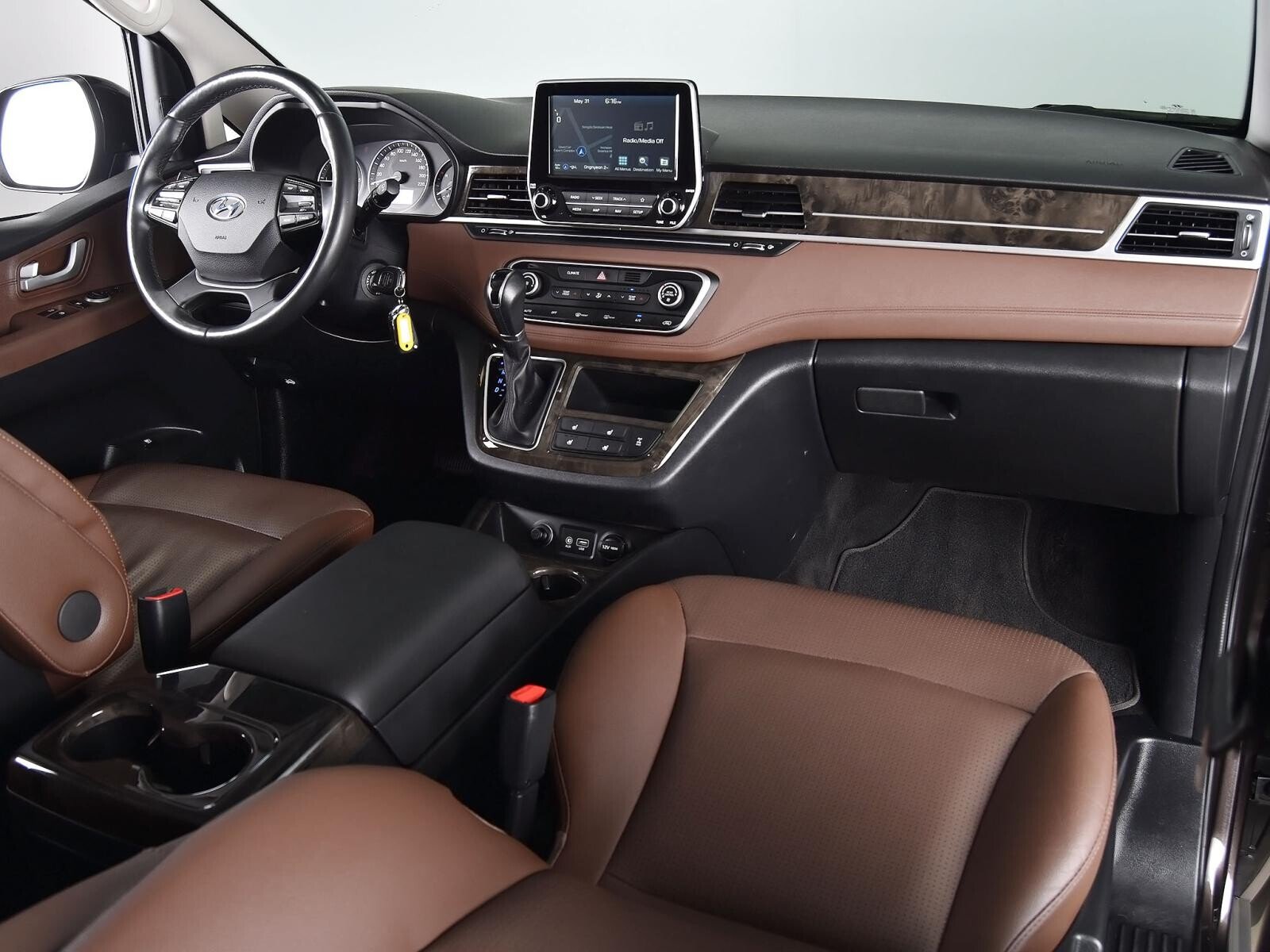 Hyundai Grand Starex 2018