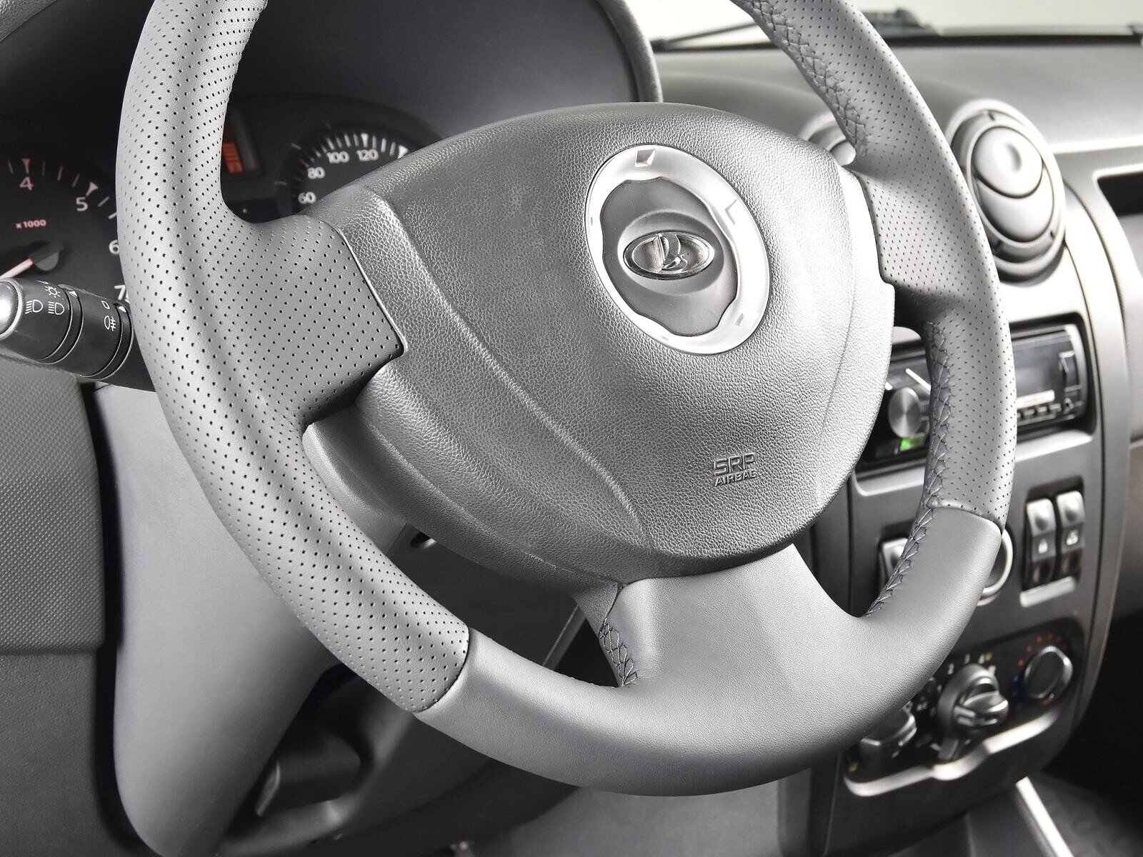 Lada Largus 2018