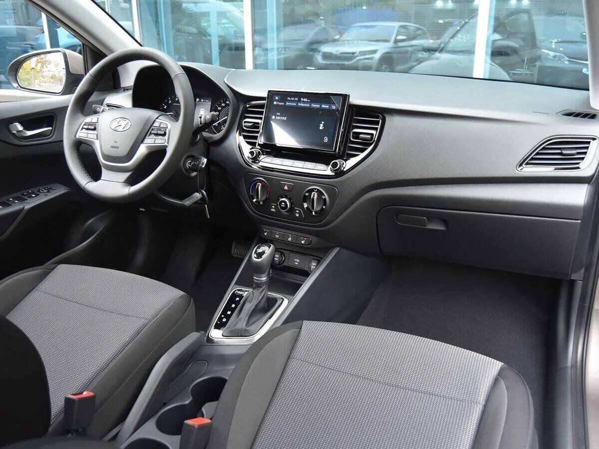 Hyundai Solaris 2021