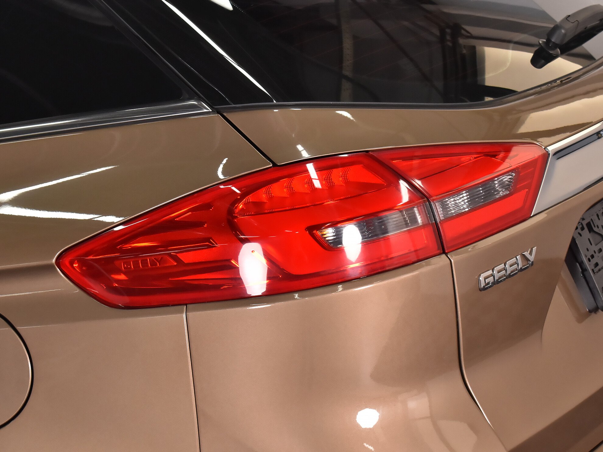 Geely Atlas 2019 Luxury LED