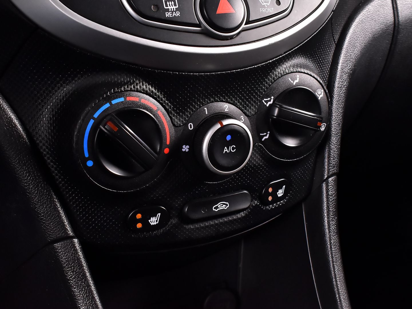 Hyundai Solaris 2011 Style