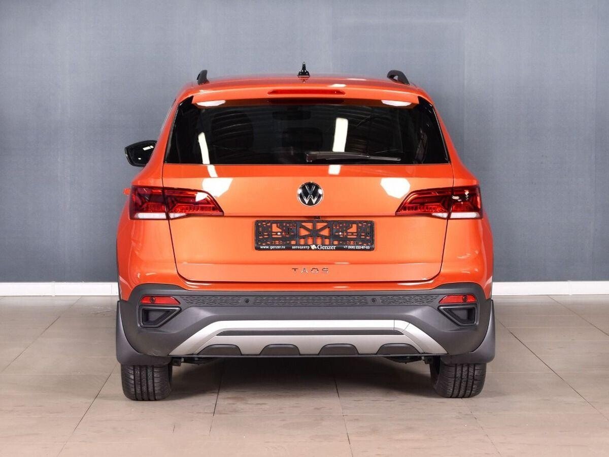 Volkswagen Taos 2021