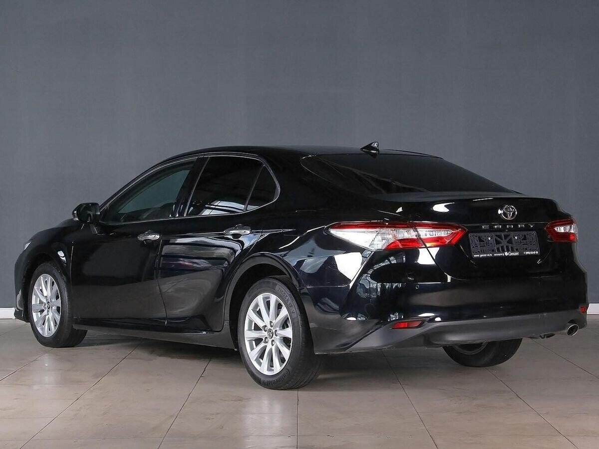 Toyota Camry 2019