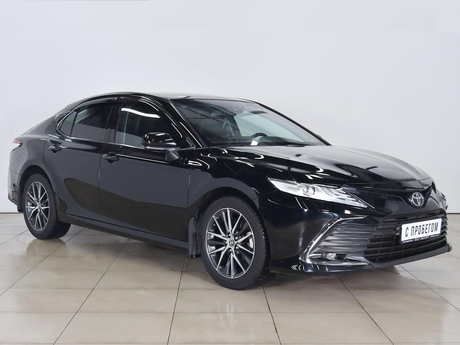 Toyota Camry 2021